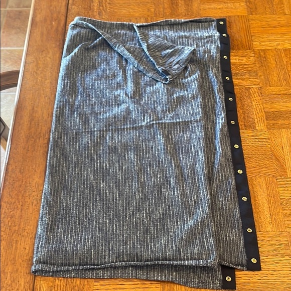 Lululemon houndstooth vinyasa scarf - Picture 2 of 4